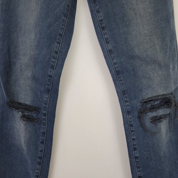 FRAME Denim Mid Rise Skinny Raw Hem Knee Tear Jean in Gifford Dark Wash - Picture 3 of 12